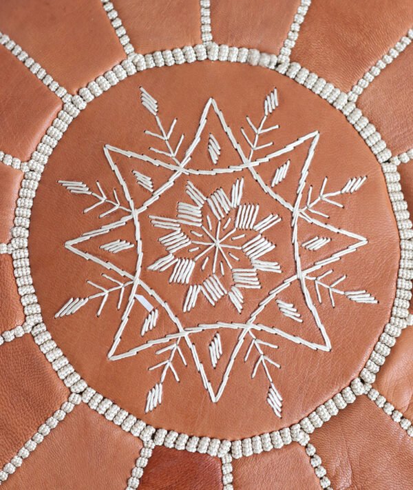 Pouf Repose-pieds Marocain Marron en Cuir Véritable Fait Main – Image 4