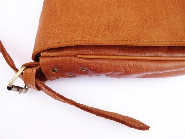 Leathers Genuine Crossbody Purse Bag With Multi purpose Zip Pockets - Image 7