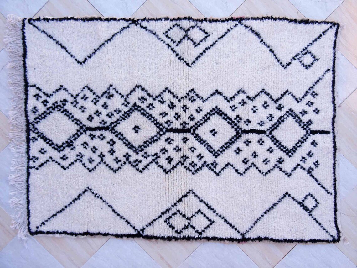 Handmade Azilal Wool White And Black Area Rug – Image 2